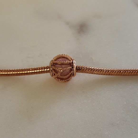 Pink Intertwining Charm - Picture 2 of 6